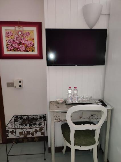Casapatrizia B&B Сирмионе Экстерьер фото