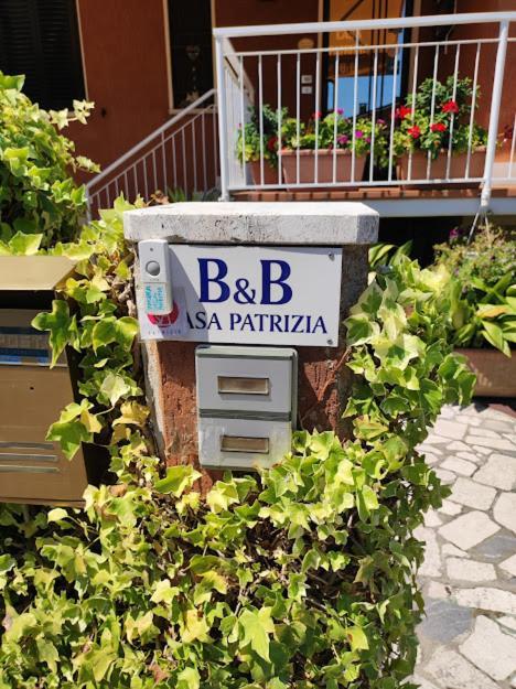Casapatrizia B&B Сирмионе Экстерьер фото