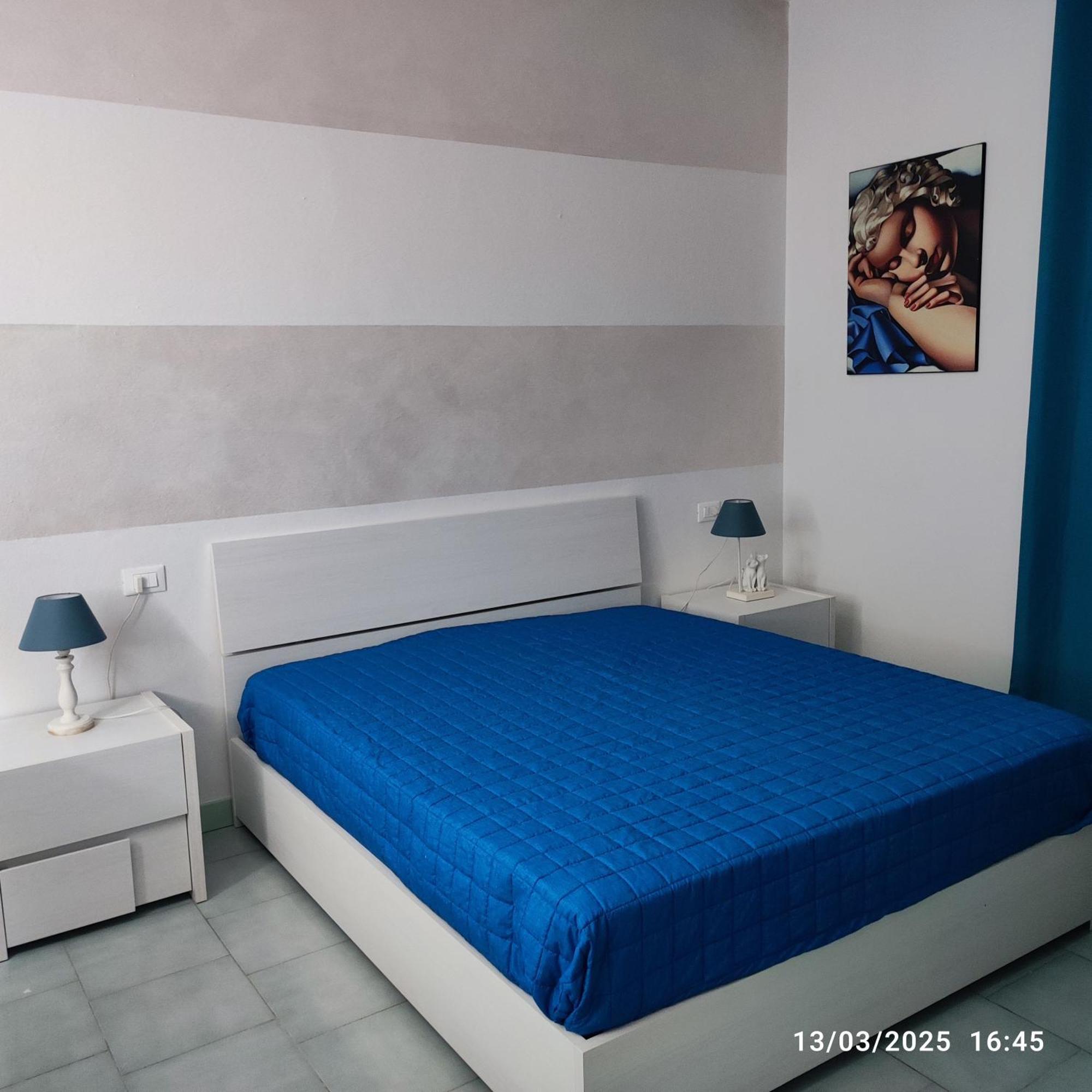 Casapatrizia B&B Сирмионе Экстерьер фото