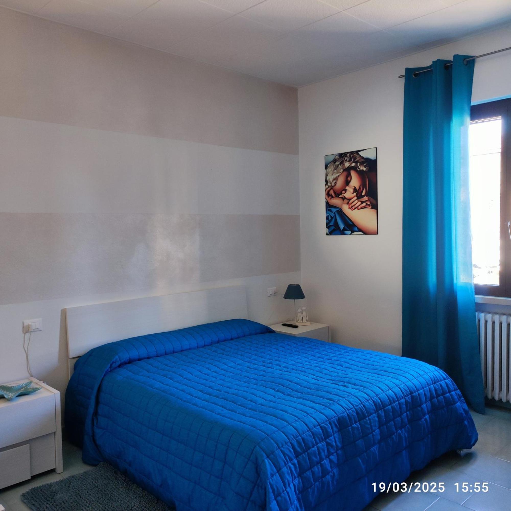 Casapatrizia B&B Сирмионе Экстерьер фото